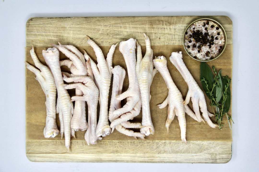 Low PUFA Corn and Soy-Free Chicken Feet Uncooked Regenerative Farm Products Delivered Apsey Farms Midwest USA